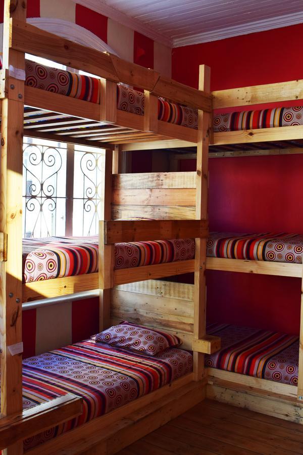 Urban Hive Backpackers Hostel *