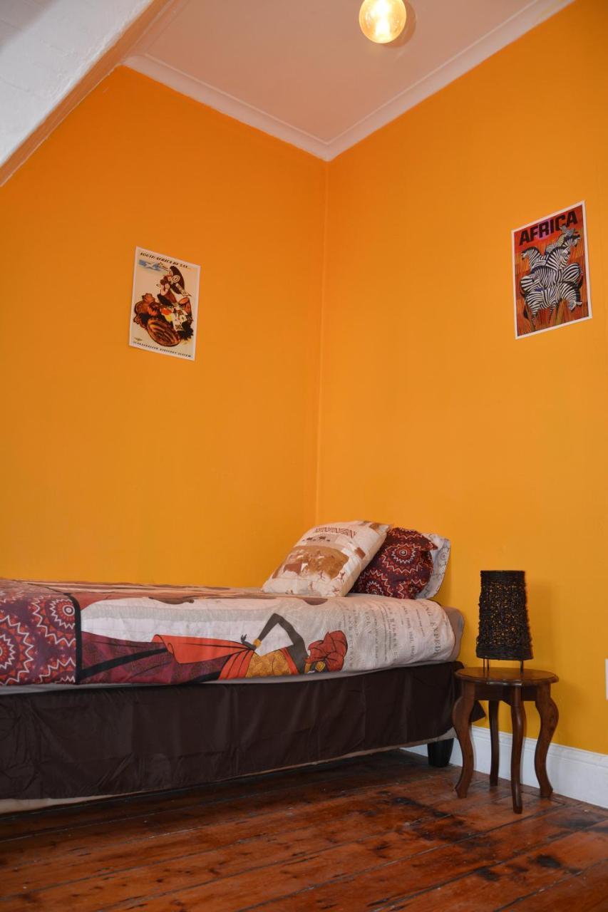 Hostel Urban Hive Backpackers *
