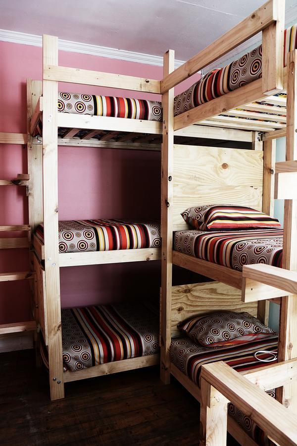 Urban Hive Backpackers Hostel *